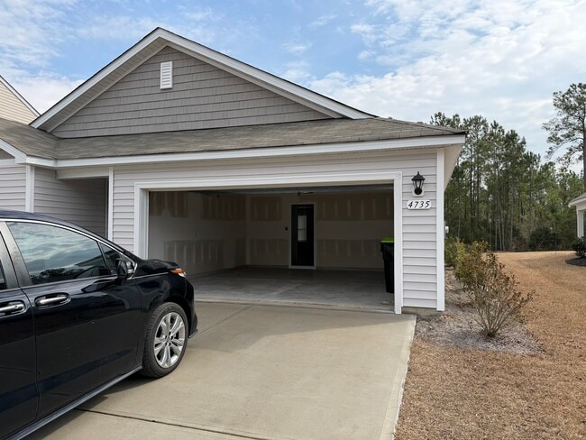 Photo - 4735 Cockatoo Dr