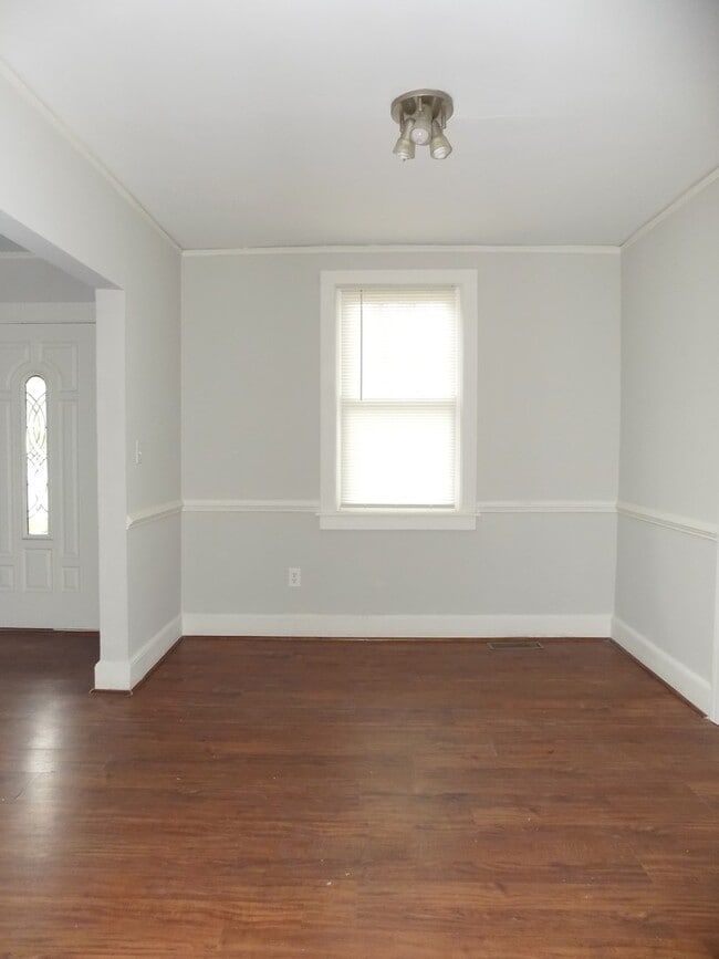 Photo - 3850 Capers Ave