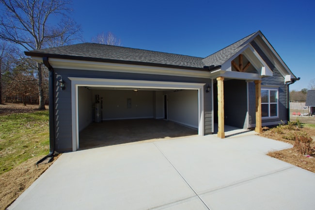 Photo - 511 North Point Cir