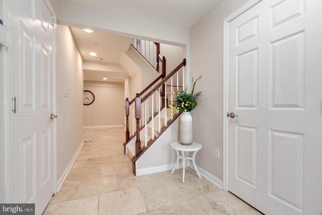 Photo - 7217 Maidstone Pl