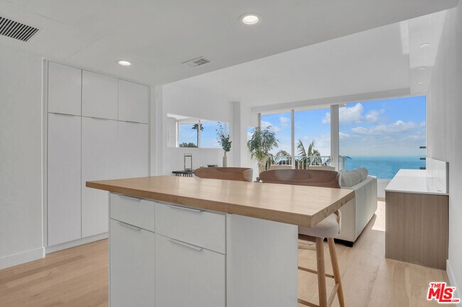 17350 Sunset Blvd Unit 303