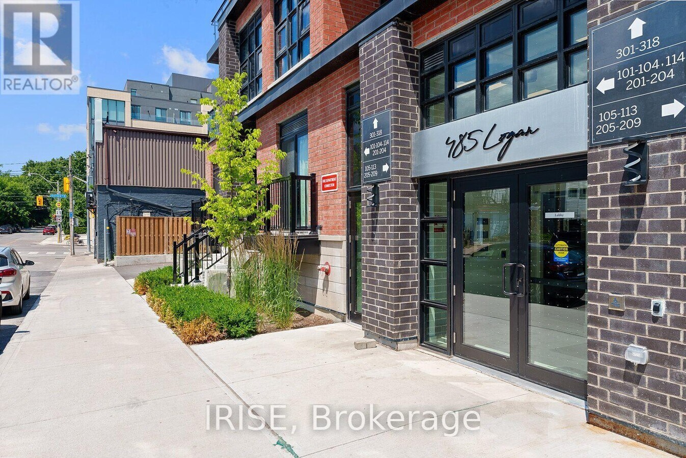 Photo - 485 Logan Ave