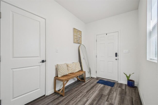 Photo - 409 Redfish Ln