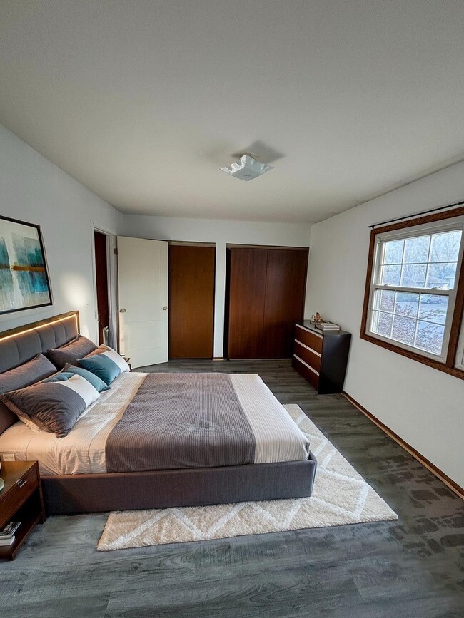 Photo - 503-505 N Moreland