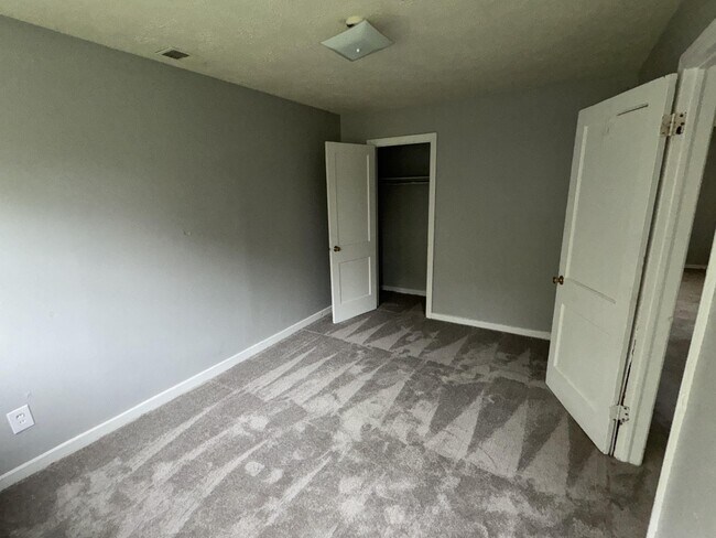 Photo - 2114 N Kitley Ave