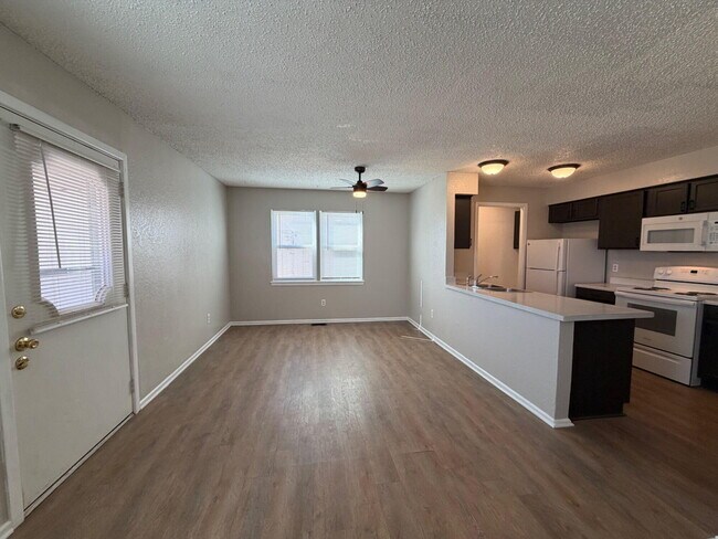 Photo - 9604 Elgin Ave