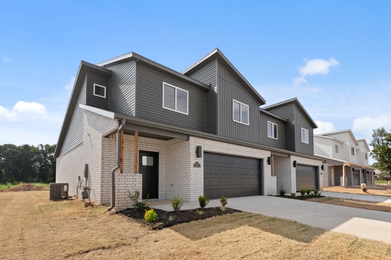 Photo - 650 Sun Meadows Loop