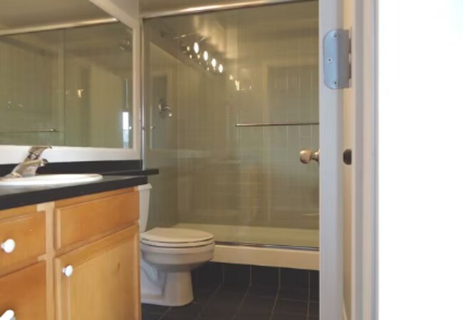 500 S Clinton St Unit 745