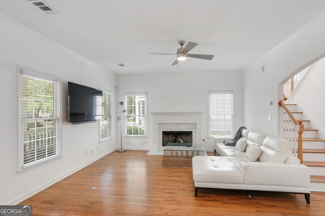 Photo - 87 Ormond St SE