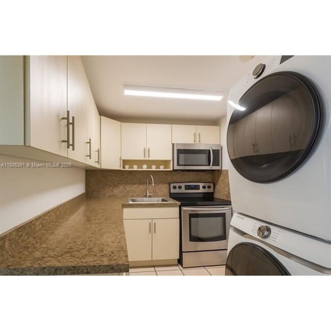 Photo - 3925 SW 88th Pl