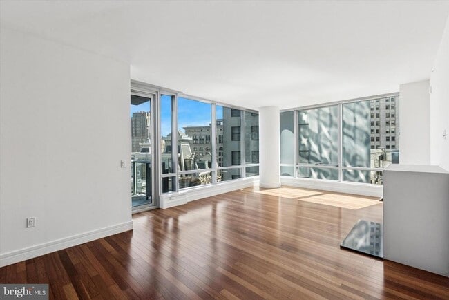 Building Photo - 1414 S Penn Square Unit 18B Rental