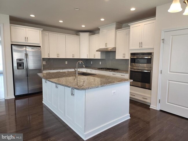 Photo - 25020 Cambridge Hl Ter