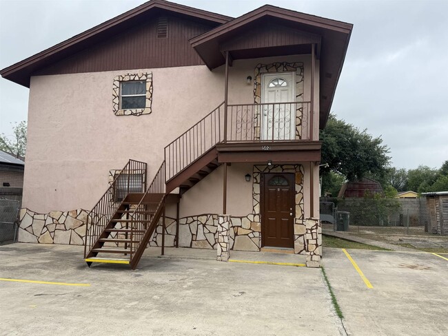 Photo - 502 El Monte Loop Apartment Unit 1