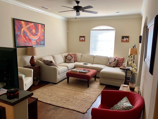 Photo - FULLY FURNISHED 3 bed 3.5 bath condo near pool in desirable Creekside neighborhood!