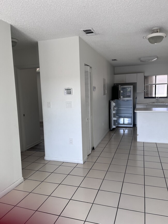 Photo - 2348 W 56th St Unit 15