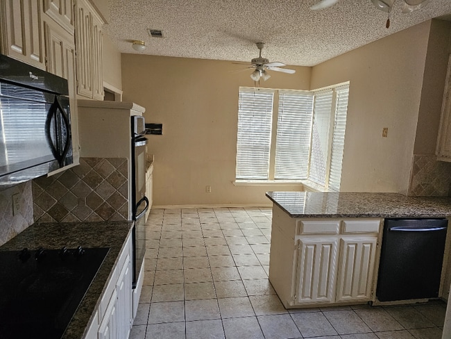 Photo - 2712 Powderhorn Dr