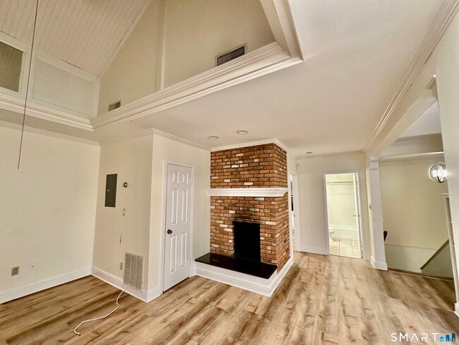 Photo - 10 Haviland St Unit D