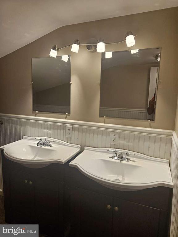 Photo - 106 Powers Ave