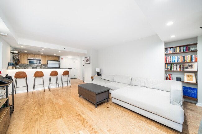 Photo - 700 1ST St Unit The Sky Club