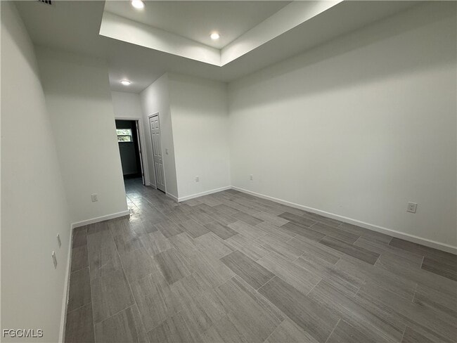 Building Photo - 4629 Laura Ave N