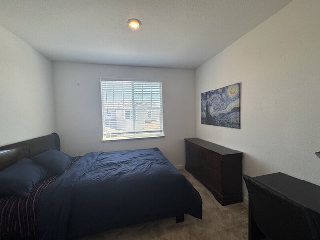 Building Photo - 3902 Firestar Way Unit Room 2 Rental