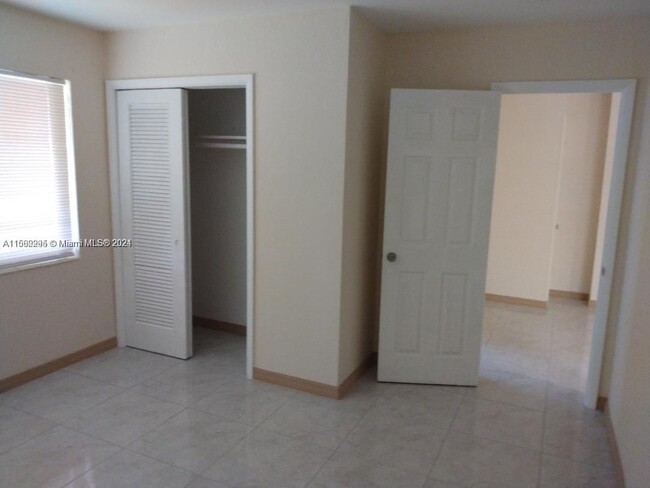 Photo - 1852 Plunkett St Condo Unit A