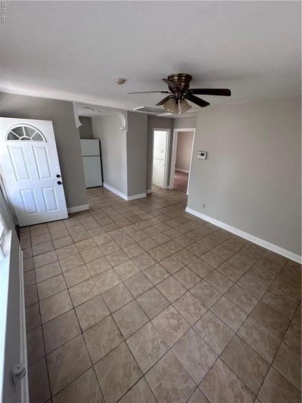 Photo - 2939 Marne Ave