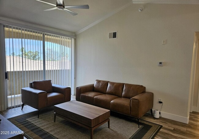 Photo - 2134 E Broadway Rd Unidad 3043