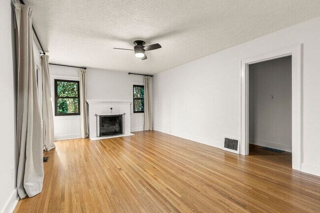 Photo - 8606 N Seward Ave