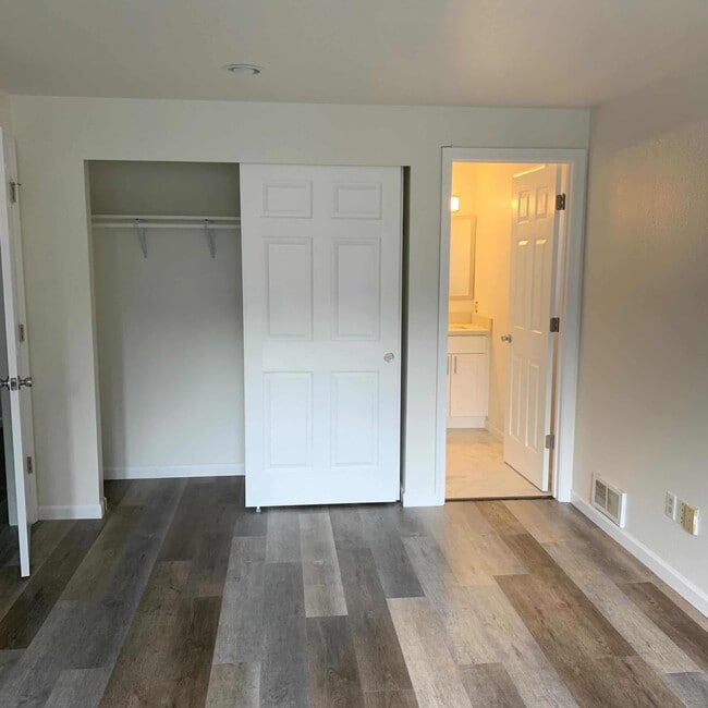 Photo - 10207 8th Ave NE