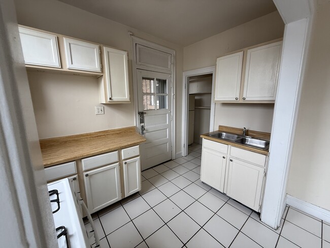 Photo - 2142 Gunderson Ave Unit 209