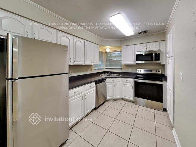 Photo - 1071 Nolan Dr S