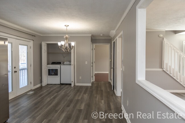 Photo - 220 Sequoyah Cir