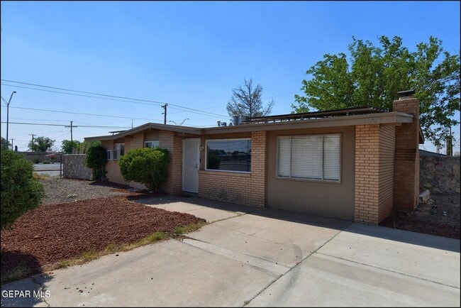 Photo - 5726 Dearborne Dr