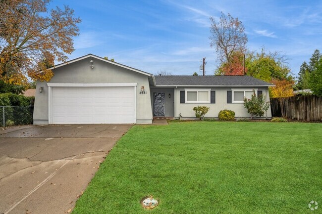 Building Photo - Gorgeous Home in Carmichael!