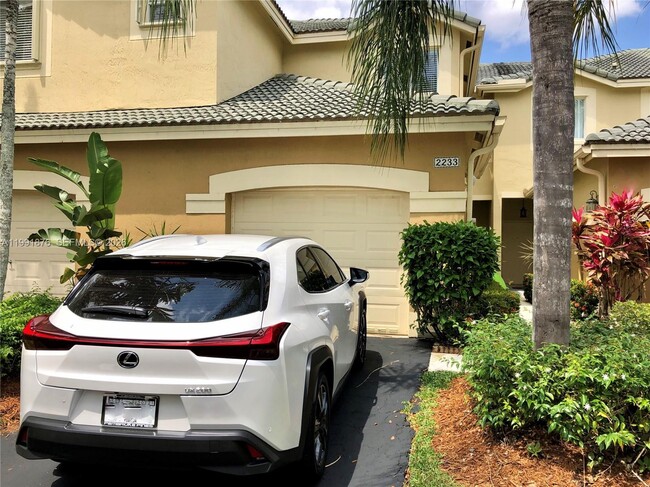 Building Photo - 2233 Ensenada Terrace