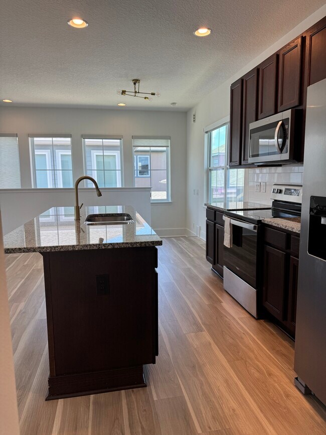 Photo - 8447 Rothman Aly Unit 8447