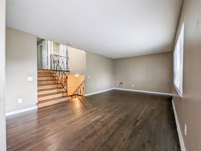 Photo - 936 S Weyant Ave Townhome