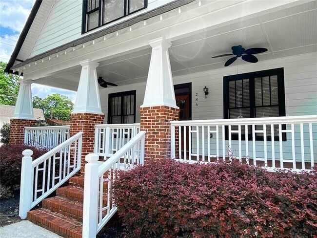 Photo - 286 Morgan Pl SE