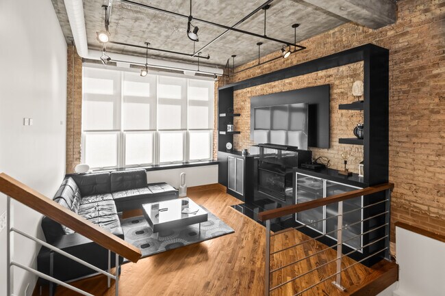 Photo - 1830 Ridge Ave Unit 103