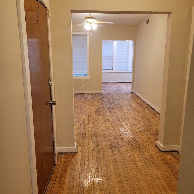 Photo - 6723 S Clyde Ave Unit 1