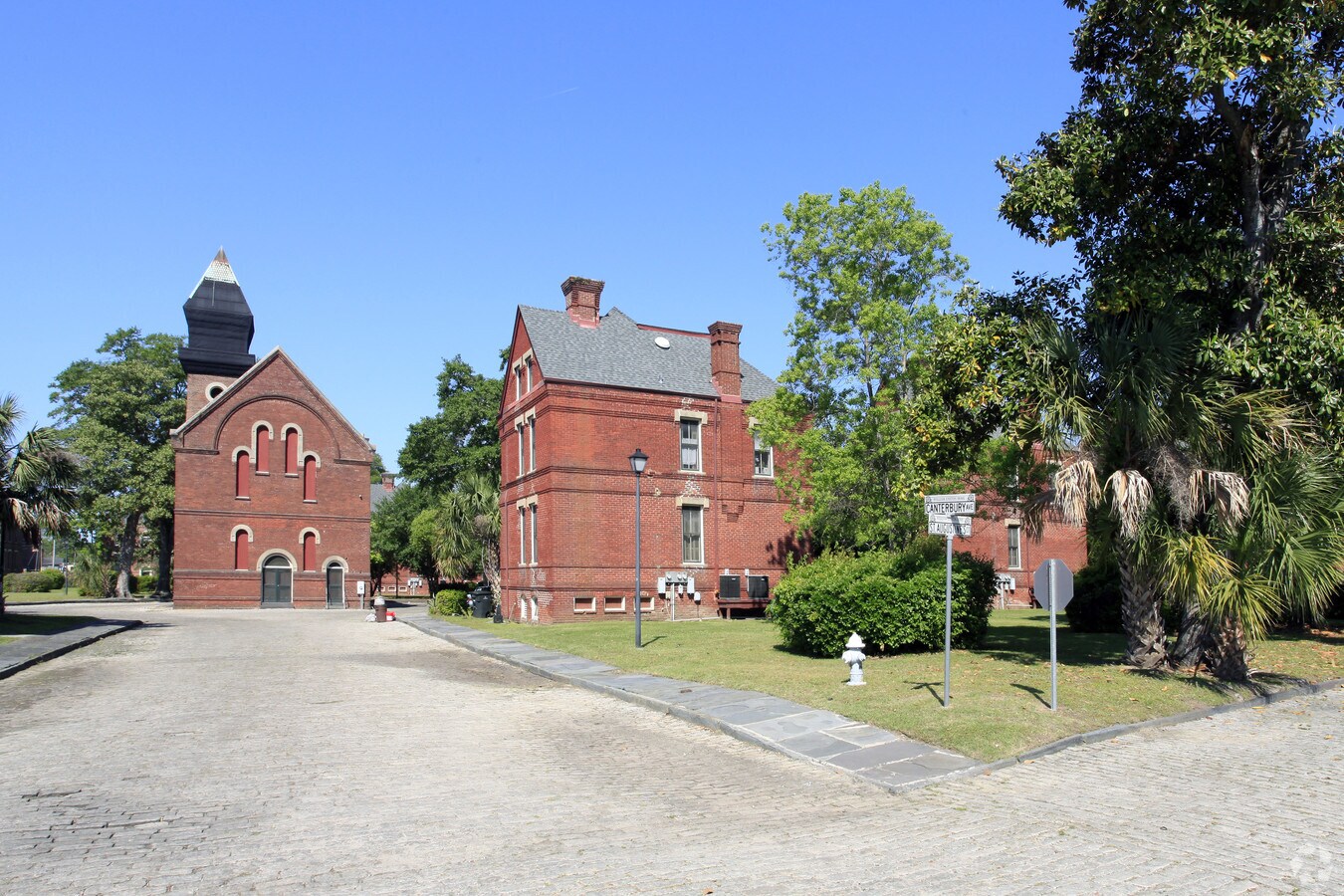 Photo - William E Enston Homes