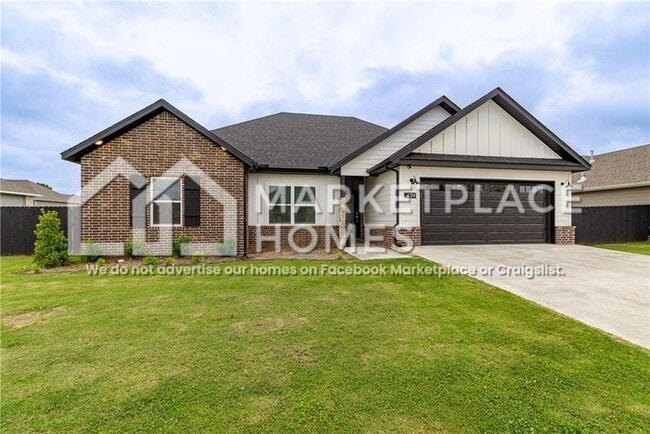 Building Photo - 439 N Otoe St