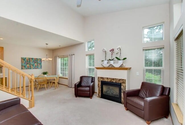 Photo - 14 Bridgewater Trl