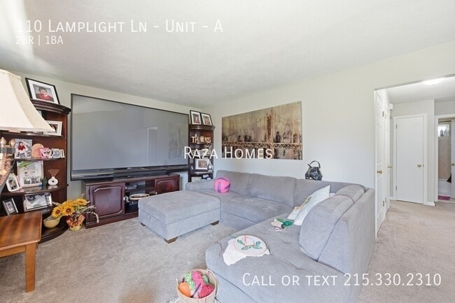 Photo - 110 Lamplight Ln