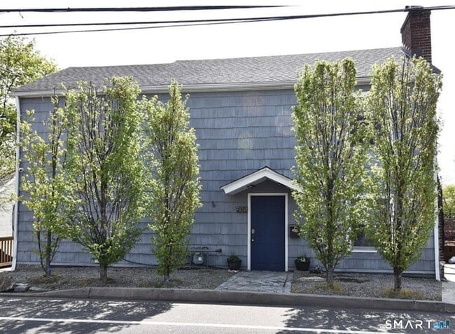 Photo - 285 East Ave