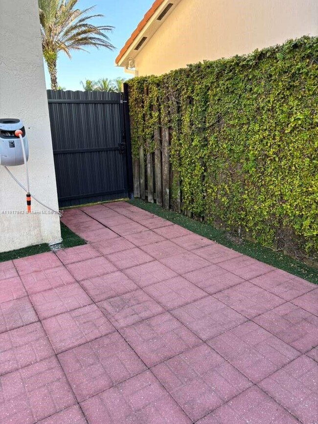 Photo - 16487 SW 56th Terrace