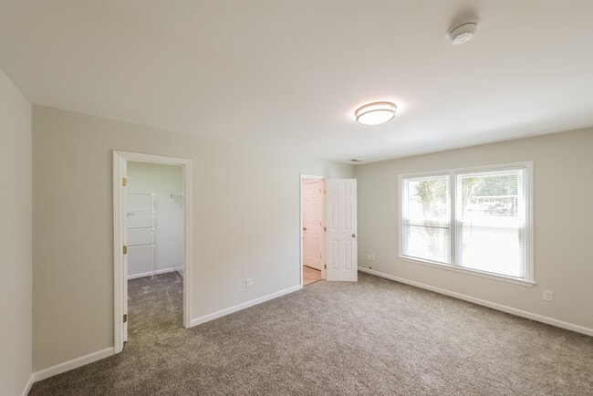 304 Plantation Dr