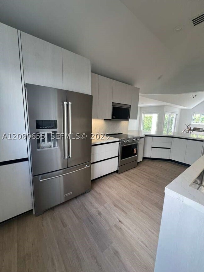 Photo - 211 SW 29th Rd