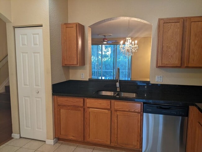 Photo - 2226 Oakmont Dr